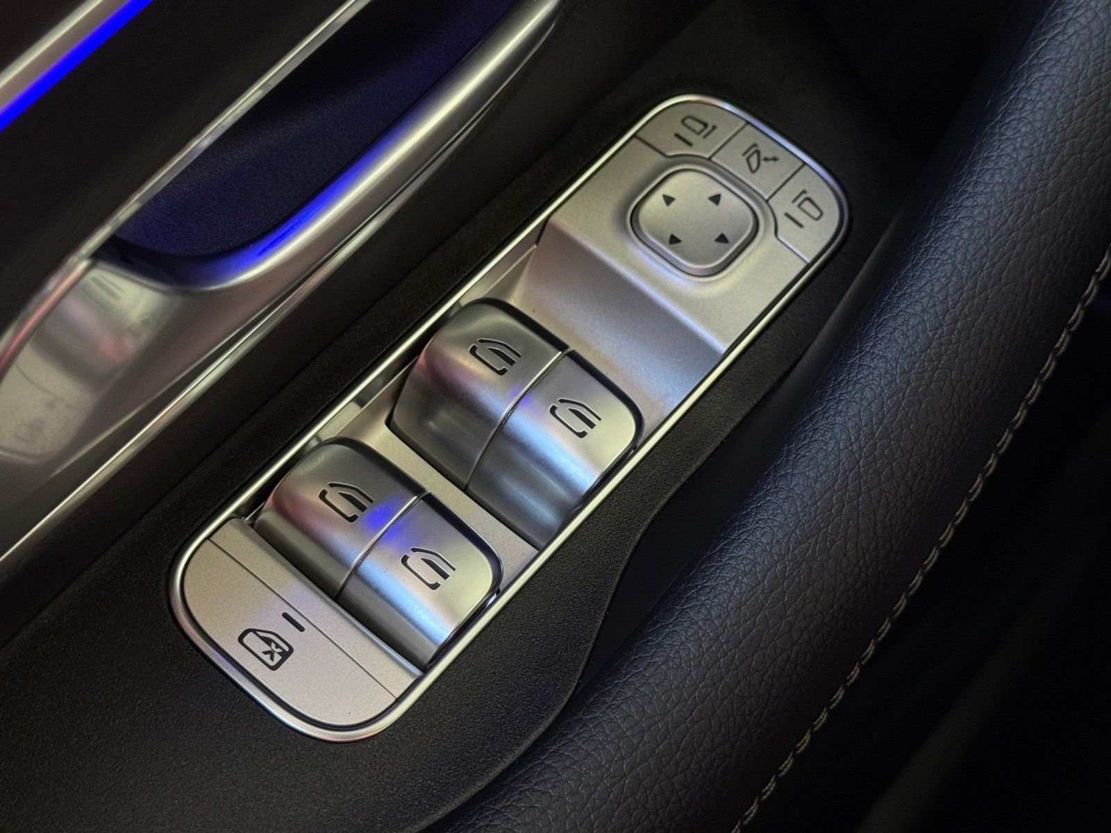 New 2026 Obsidian Black Metallic Mercedes-Benz GLE 350 image 20