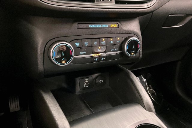 Used 2025 Oxford White Ford Active image 29
