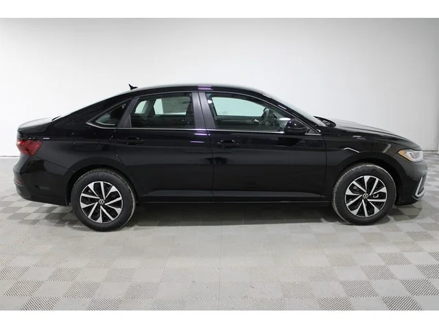 New 2026 Deep Black Pearl Volkswagen 1.5T S image 25