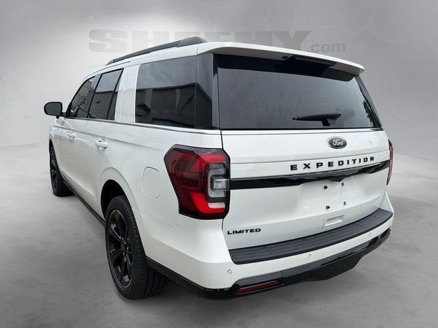 Used 2023 White Ford Limited image 14