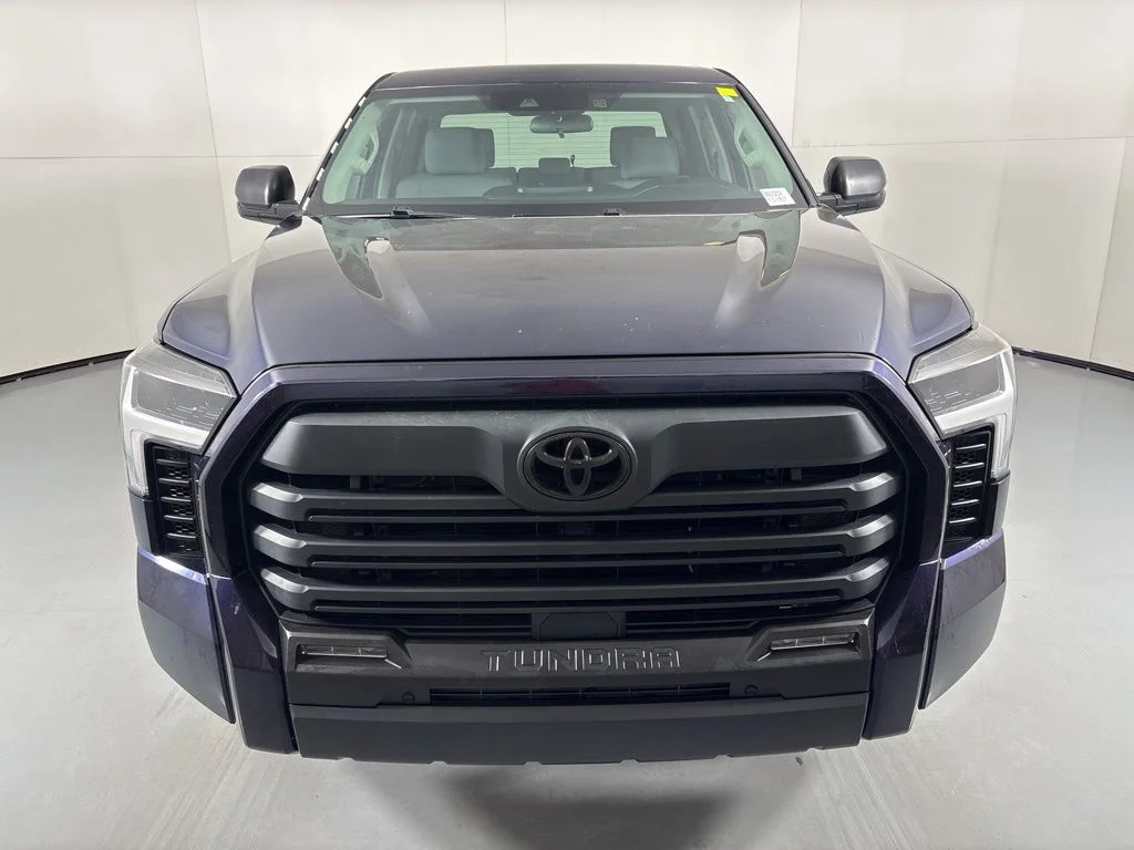 Used 2022 Blue Toyota SR5 image 3