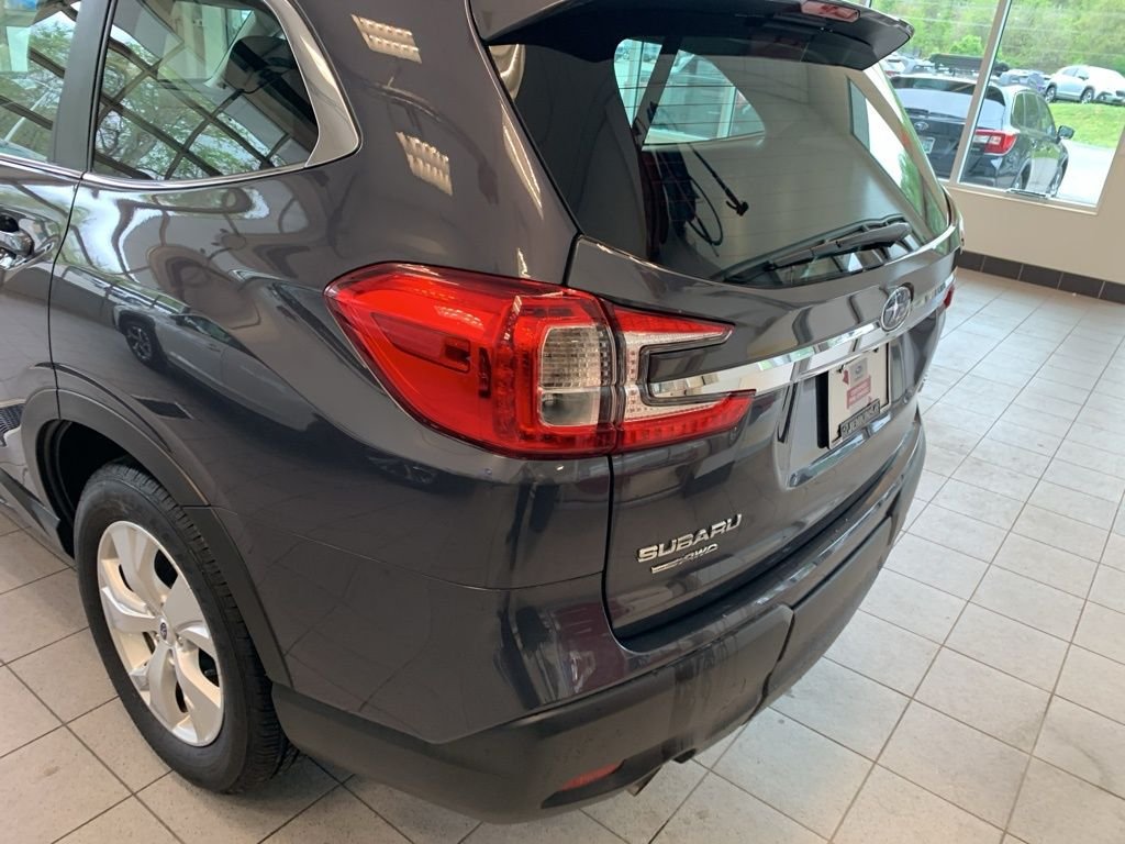 Used 2023 Gray Subaru Base image 13