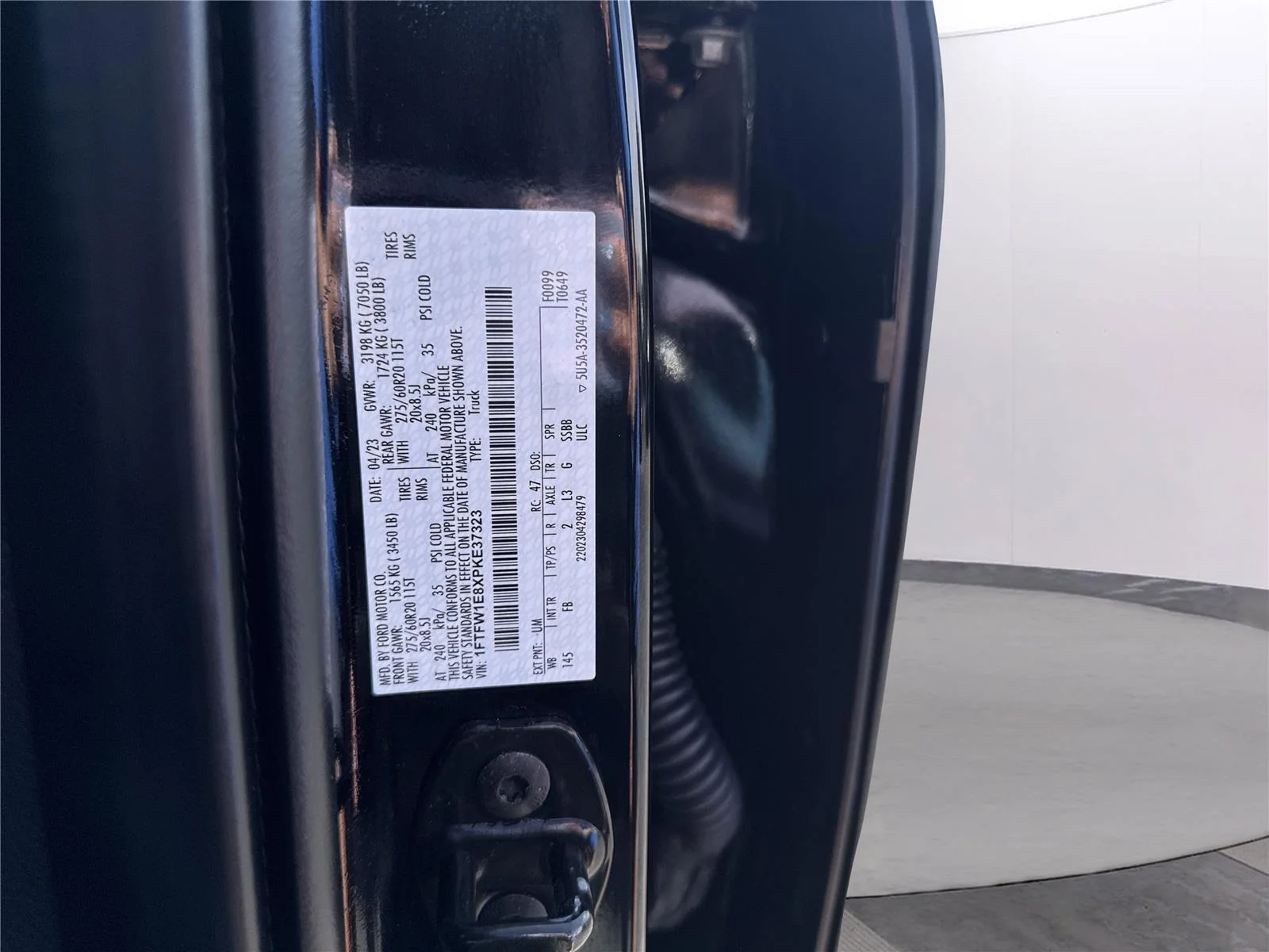 Used 2023 Agate Black Ford XLT image 39