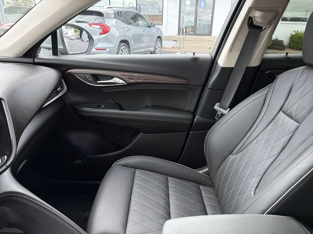 Used 2023 Gray Buick Avenir image 11