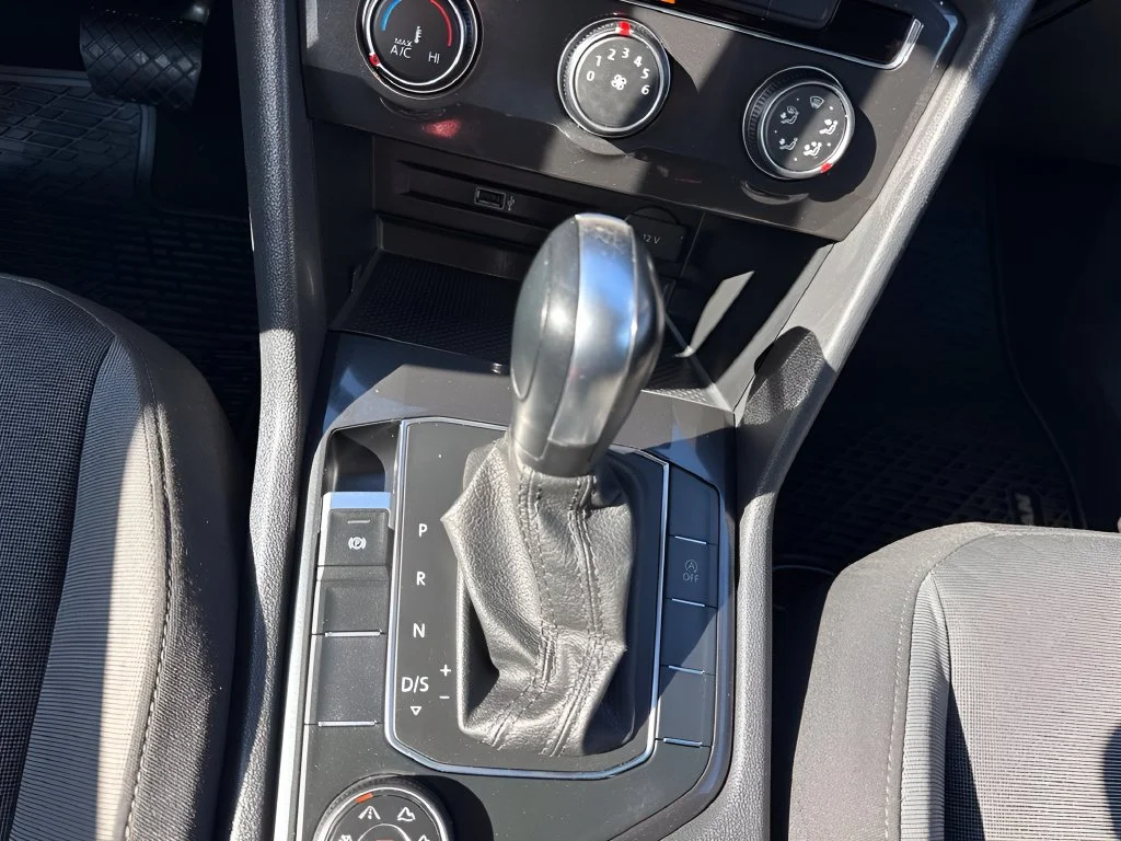 Used 2019 Silver Volkswagen 2.0T S image 12