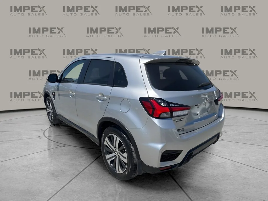 Used 2023 Silver Mitsubishi 2.0 ES image 3