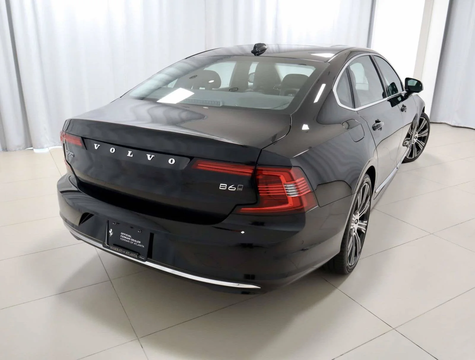 Used 2023 Black Stone Volvo Ultimate image 5