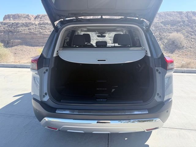 2022 Nissan Rogue Platinum - Photo 35
