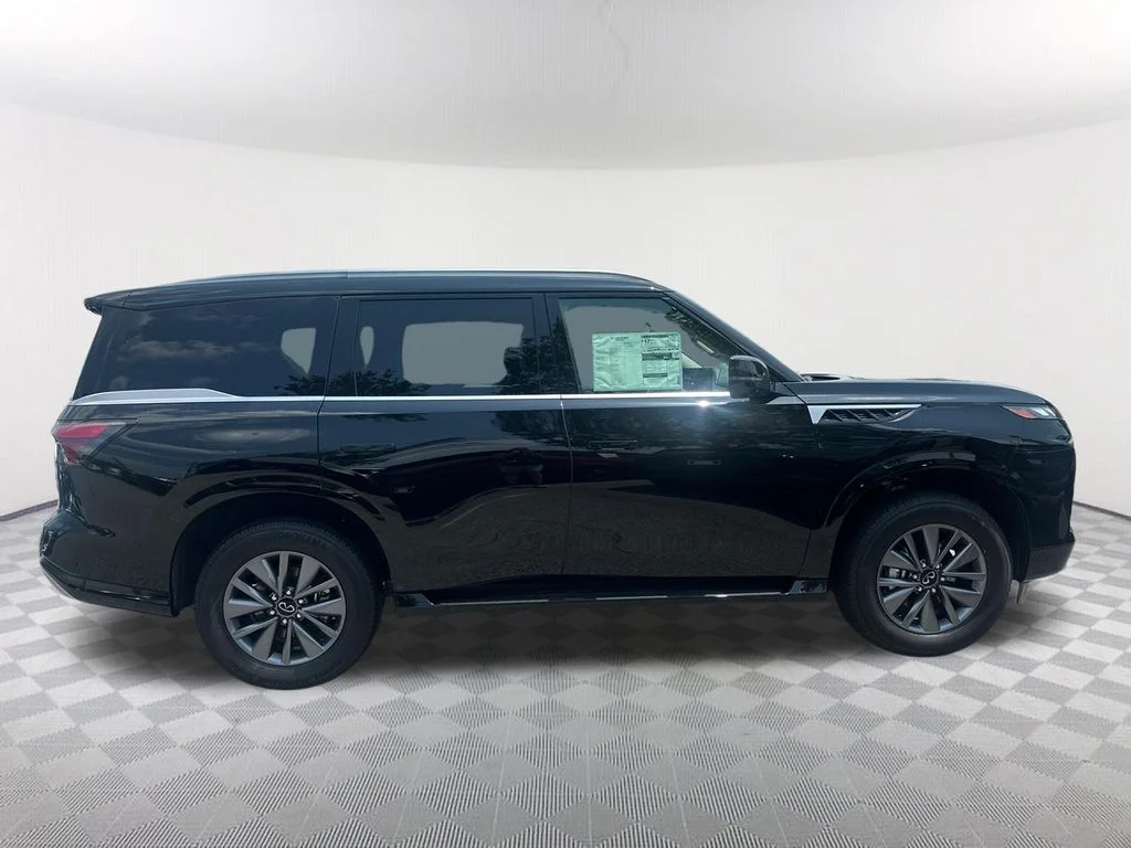 New 2027 BLACK OBSIDIAN INFINITI Pure 4WD image 4