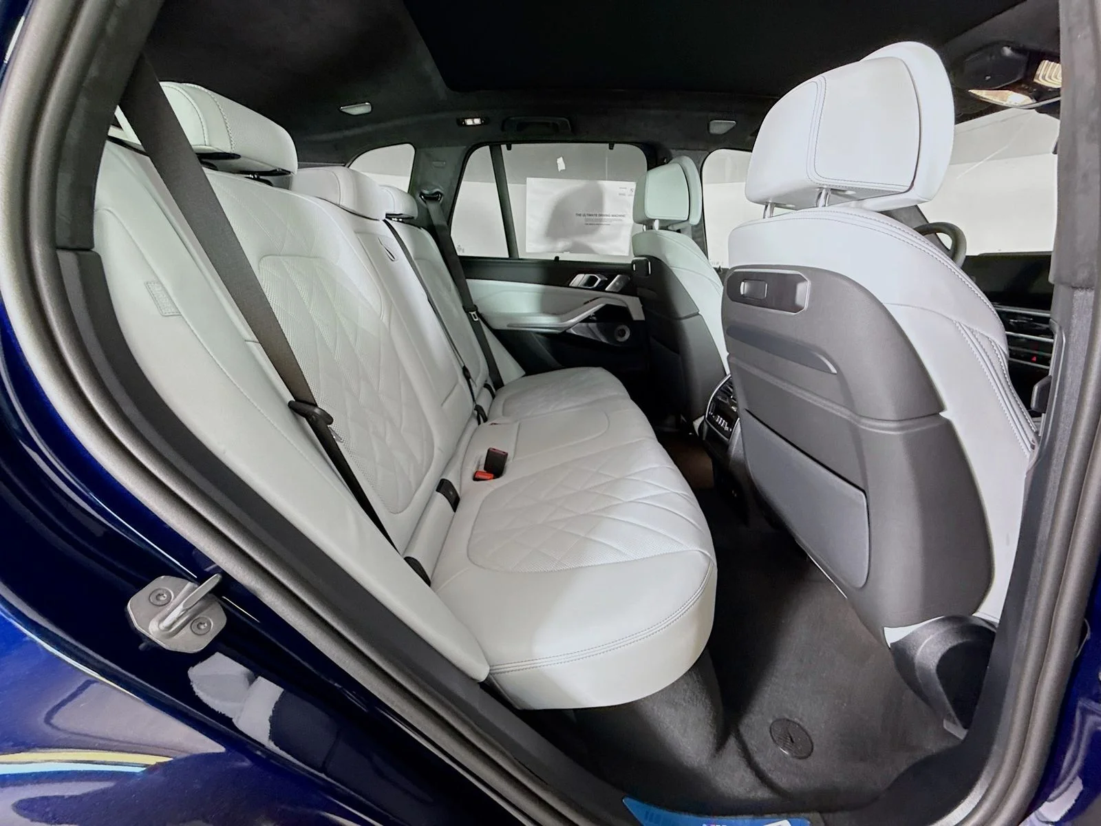 2026 BMW X5 M60i - Photo 29