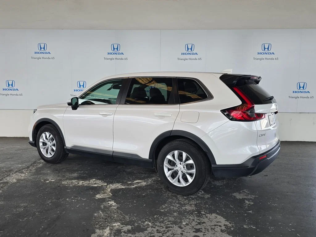 Used 2025 White Honda LX image 4