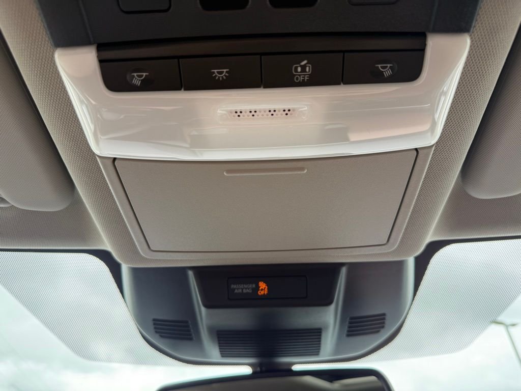 New 2026 Everest White Pearl TriCoat Nissan Platinum image 31