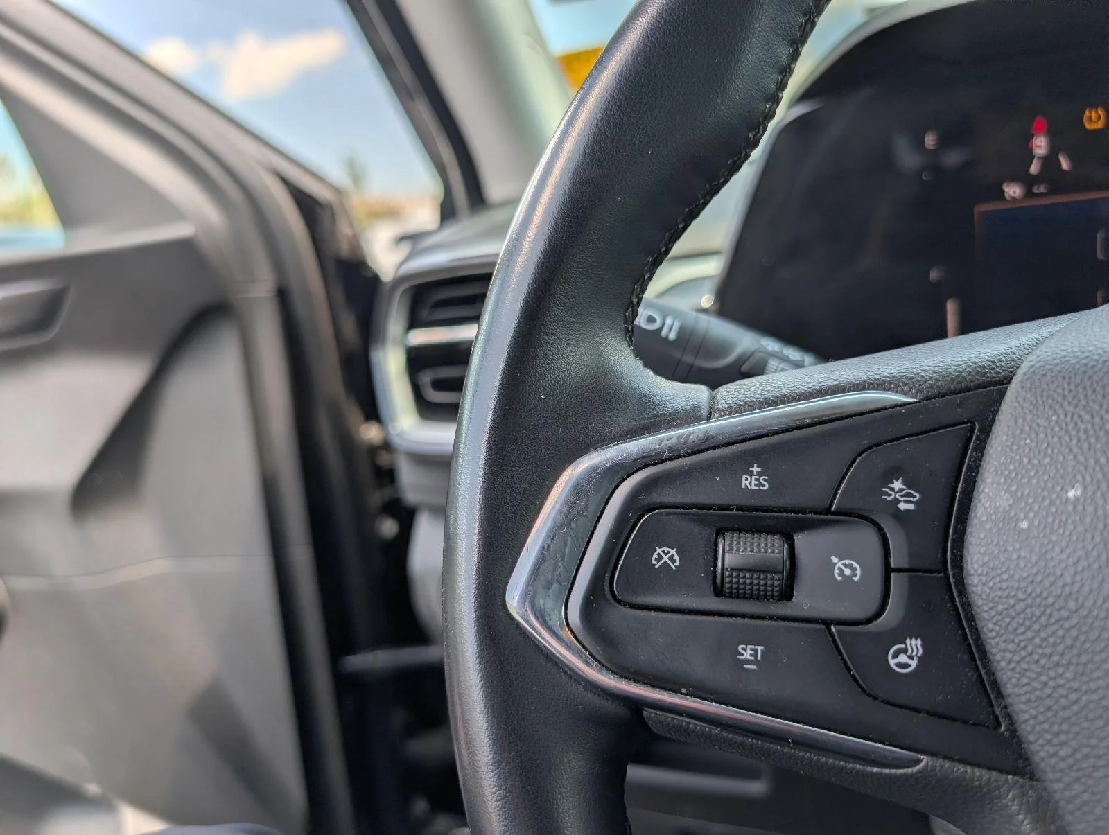 Used 2024 Mosaic Black Metallic Chevrolet LT image 11