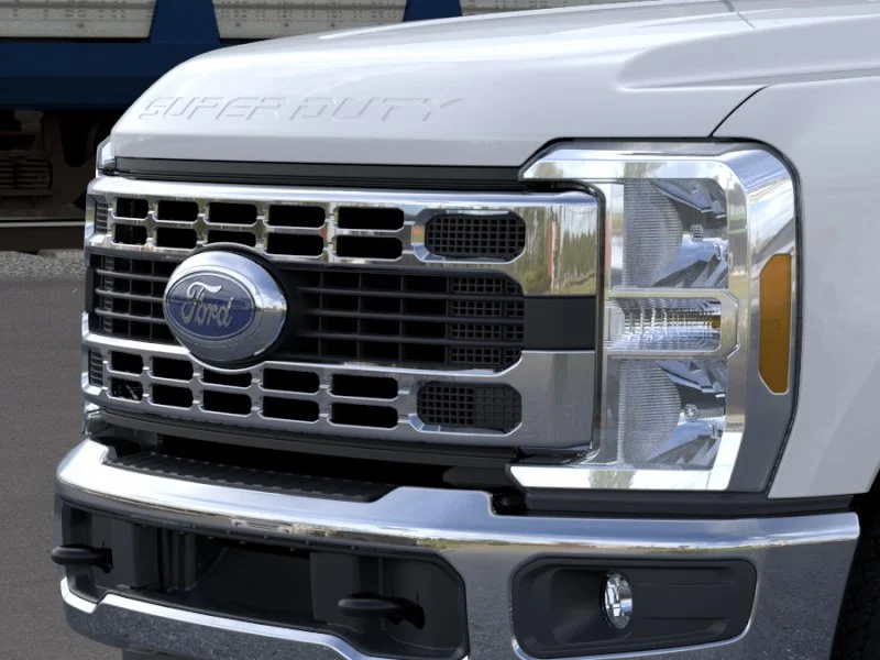 New 2026 Oxford White Ford F-250® XLT image 17