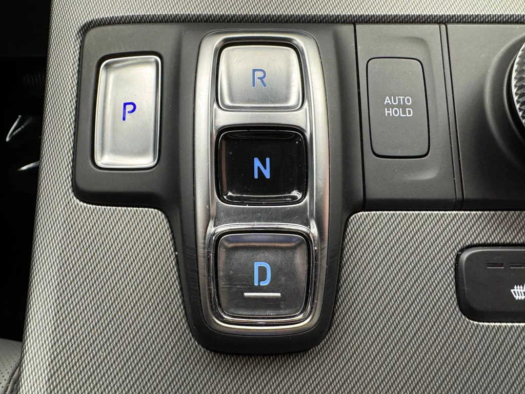 Certified Used 2025 Moonlight Hyundai SEL image 22