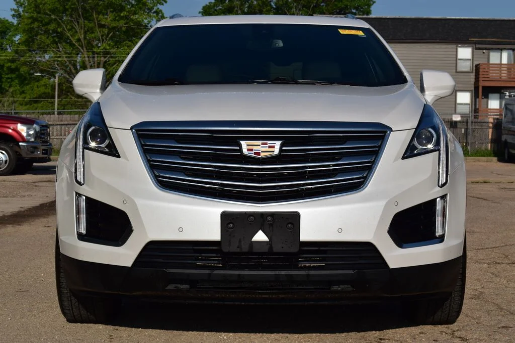 Used 2018 Cadillac XT5 Luxury with VIN 1GYKNCRS4JZ212181 for sale in Kansas City