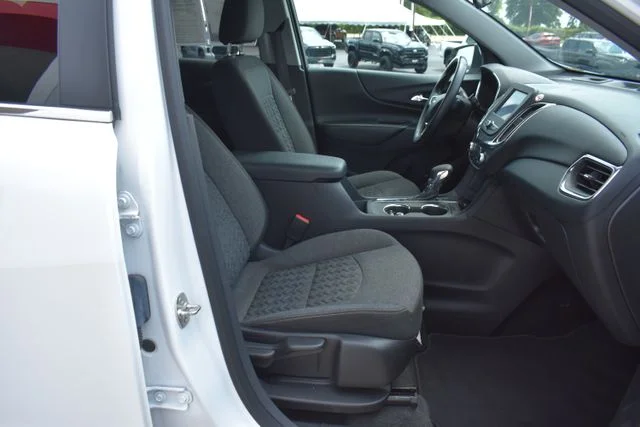 Used 2024 White Chevrolet LT image 18