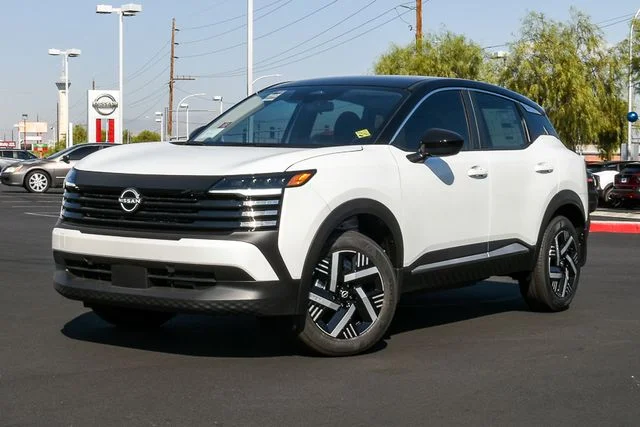 New 2026 Aspen White TriCoat / Super Black Two-tone Nissan SV image 3