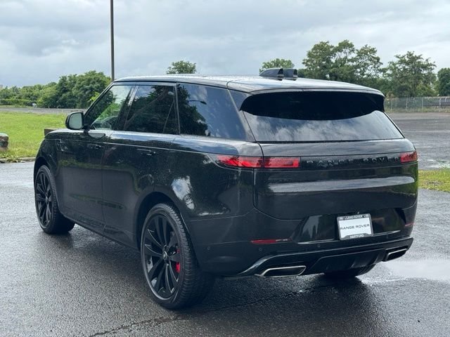 Certified Used 2024 Black Land Rover Dynamic SE image 3