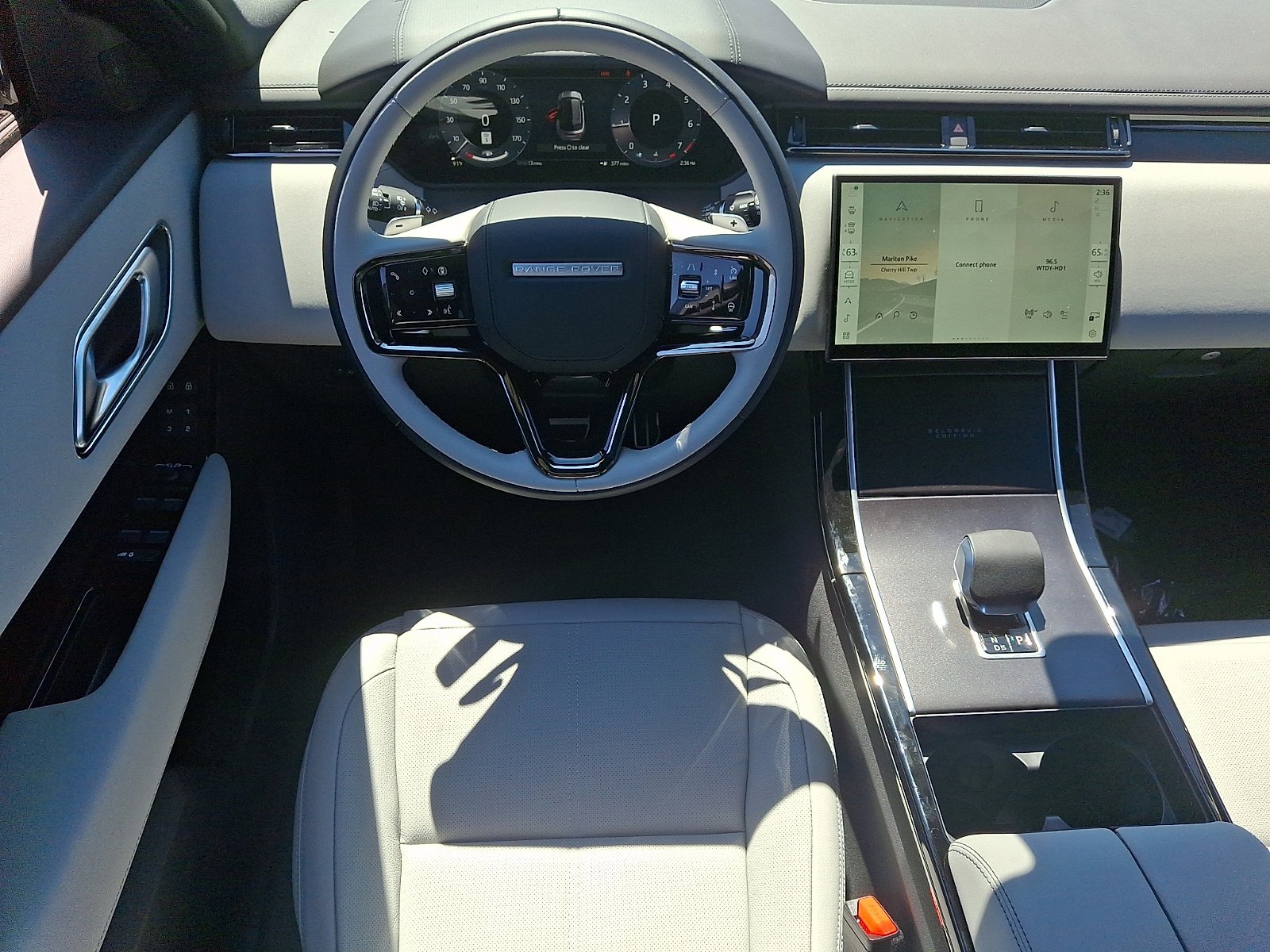 New 2026 Santorini Black Land Rover Belgravia Edition image 7