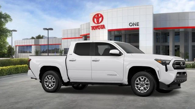 New 2026 White Toyota SR5 image 17