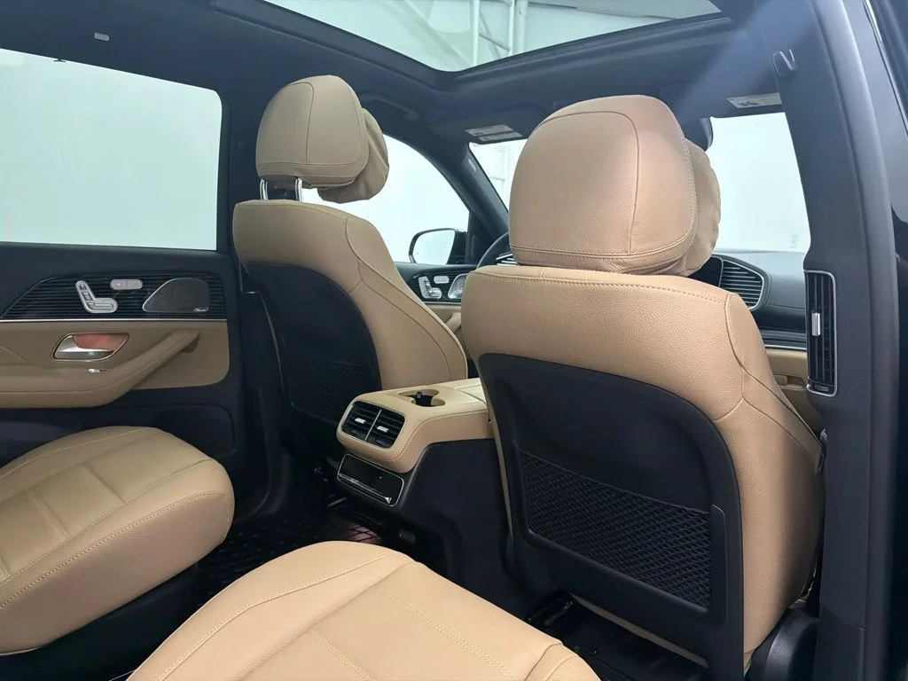 New 2026 Black Mercedes-Benz GLS 450 image 23