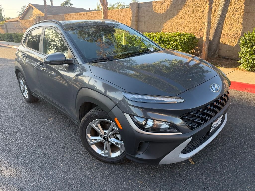 Used 2023 Gray Hyundai SEL image 1