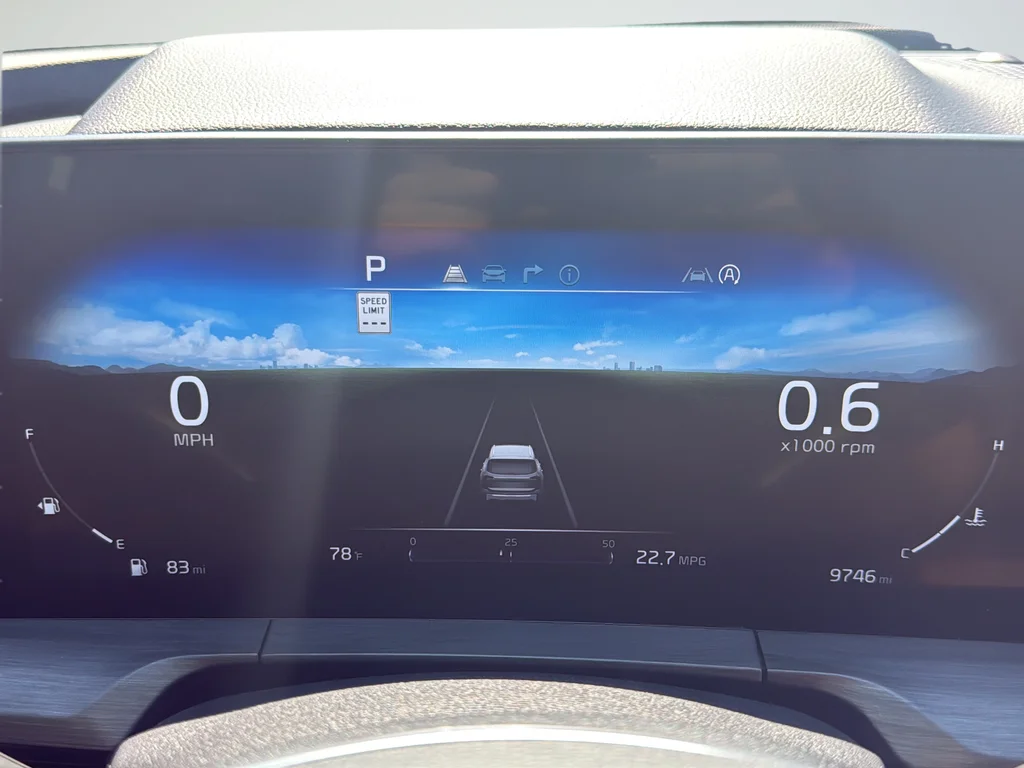 Used 2025 White Kia SX X-Line image 33