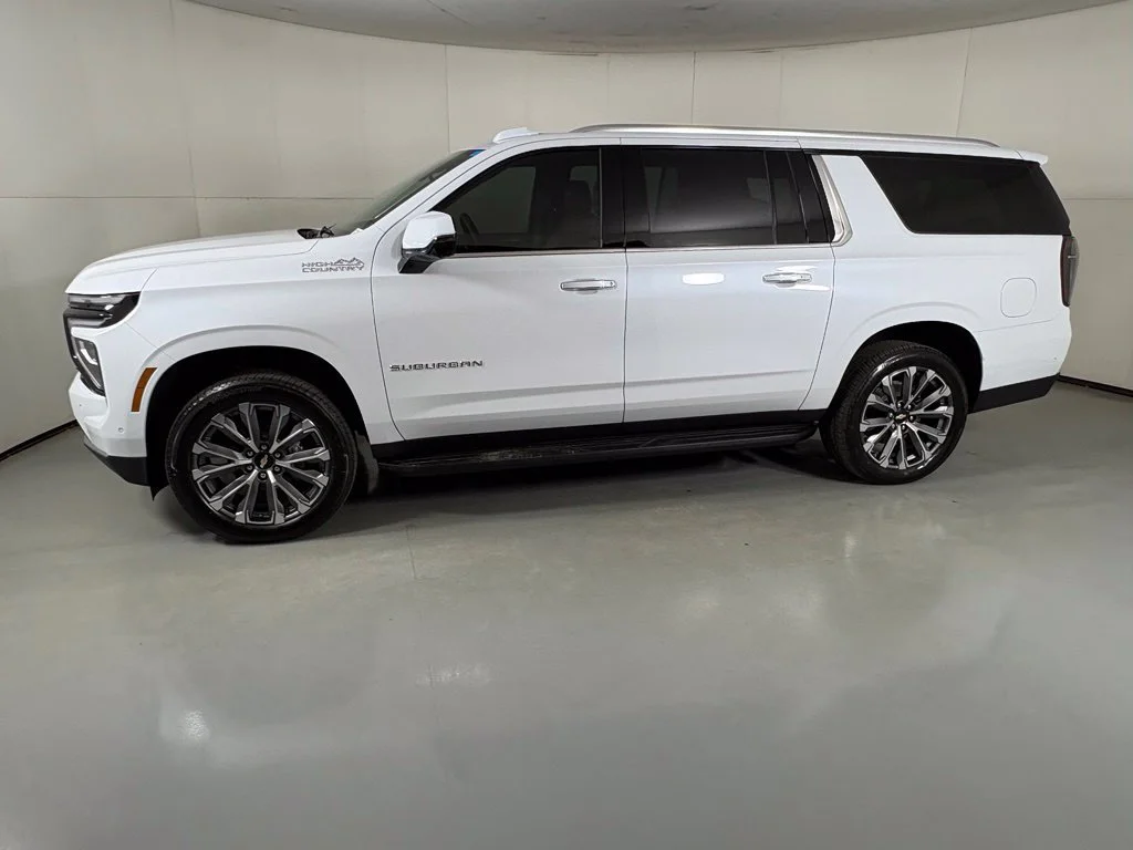 2027 Chevrolet Suburban High Country - Photo 6