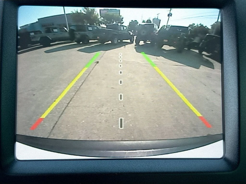 Used 2019 Bright White Clearcoat Jeep Trailhawk image 13