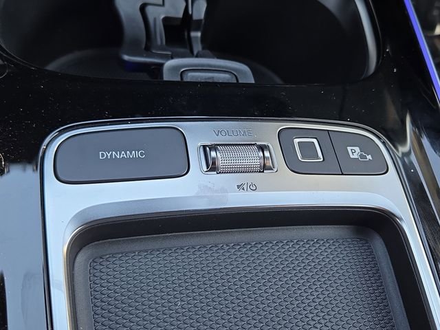 New 2026 Mountain Grey Metallic Mercedes-Benz GLB250 image 15
