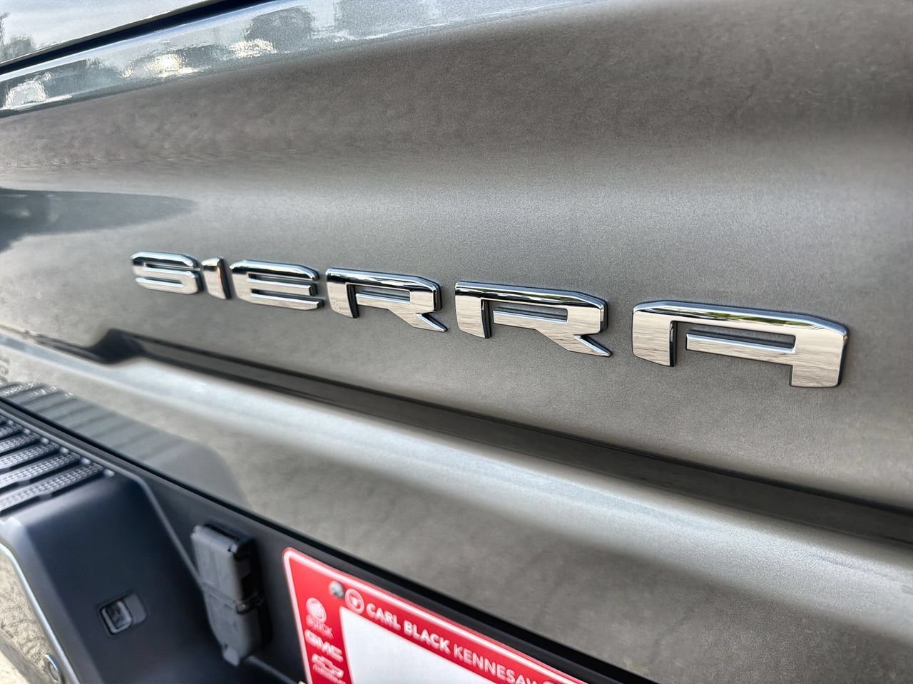 Used 2024 Sterling Metallic GMC AT4 image 27