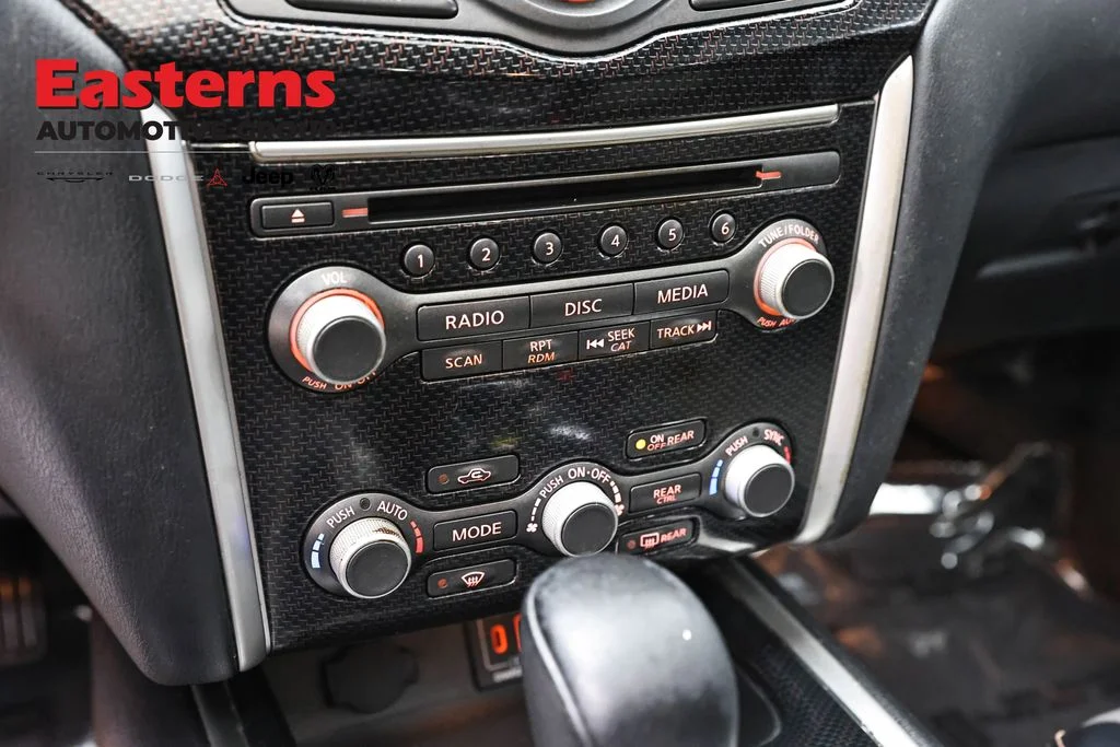 Used 2020 Gray Nissan SL image 23