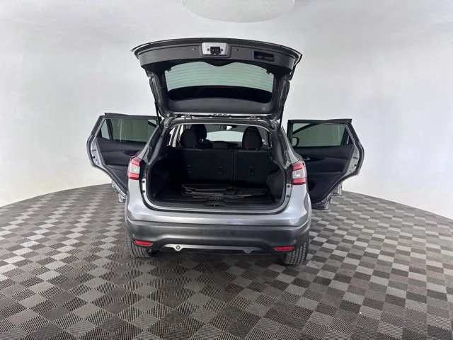 Used 2020 Gray Nissan SV image 18