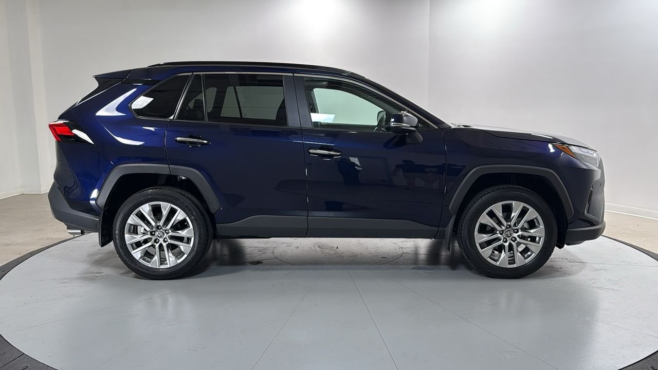 Certified Used 2025  Toyota Limited image 6