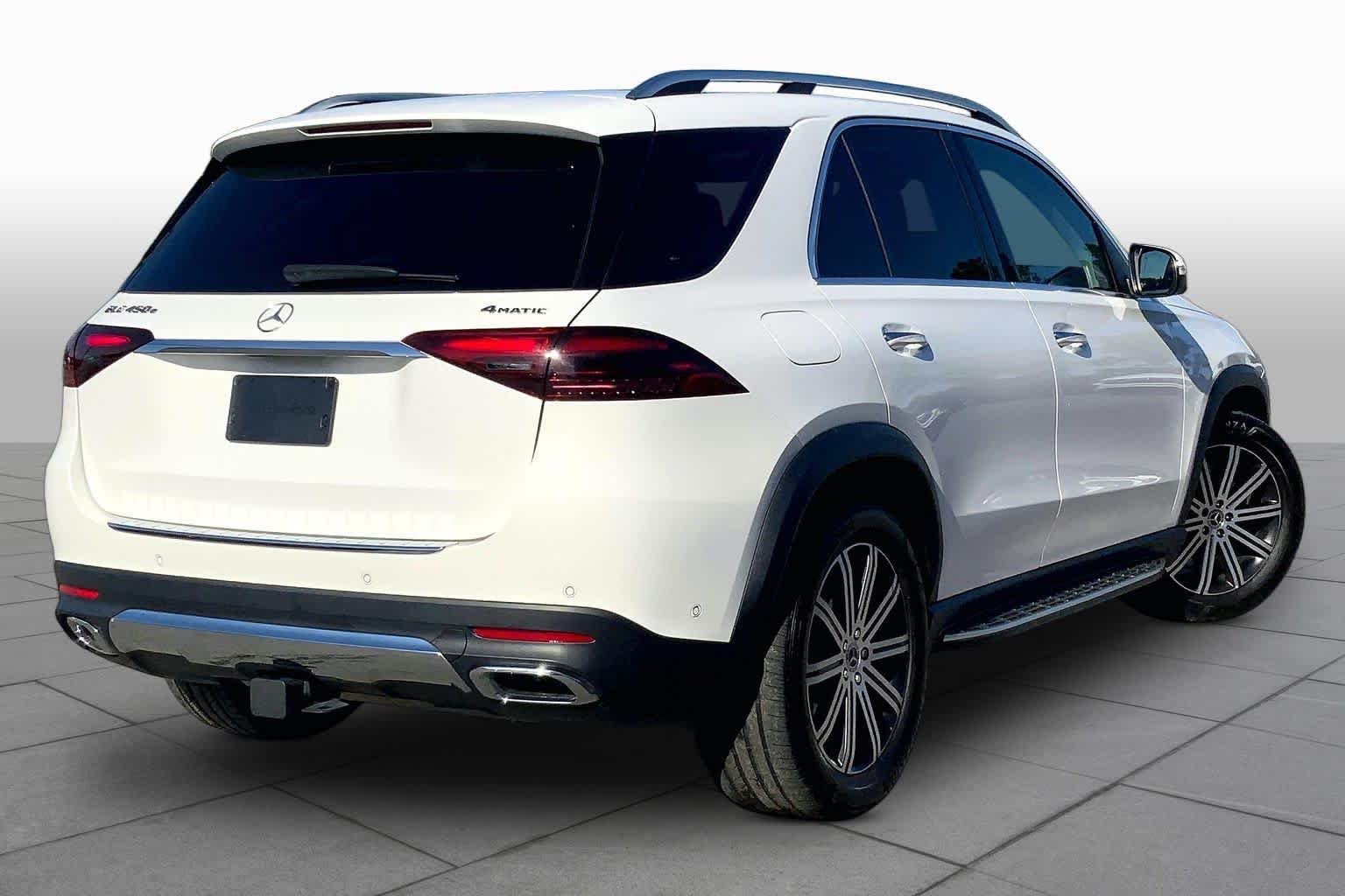 Certified Used 2024 Polar White Mercedes-Benz GLE 450e Plug-In Hybrid image 13