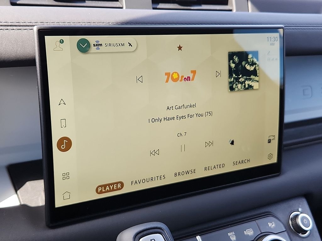 2025 Land Rover Defender S - Photo 17