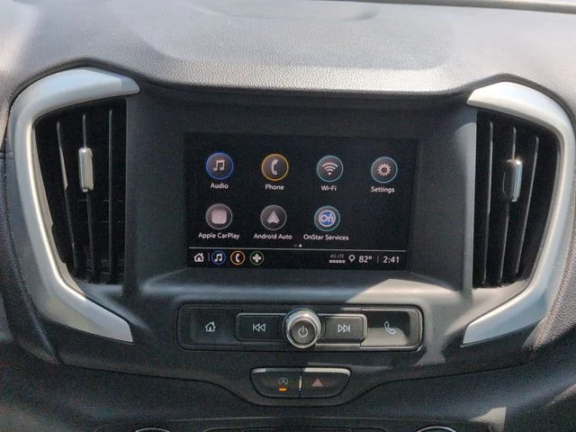 Used 2023 White GMC SLE image 15