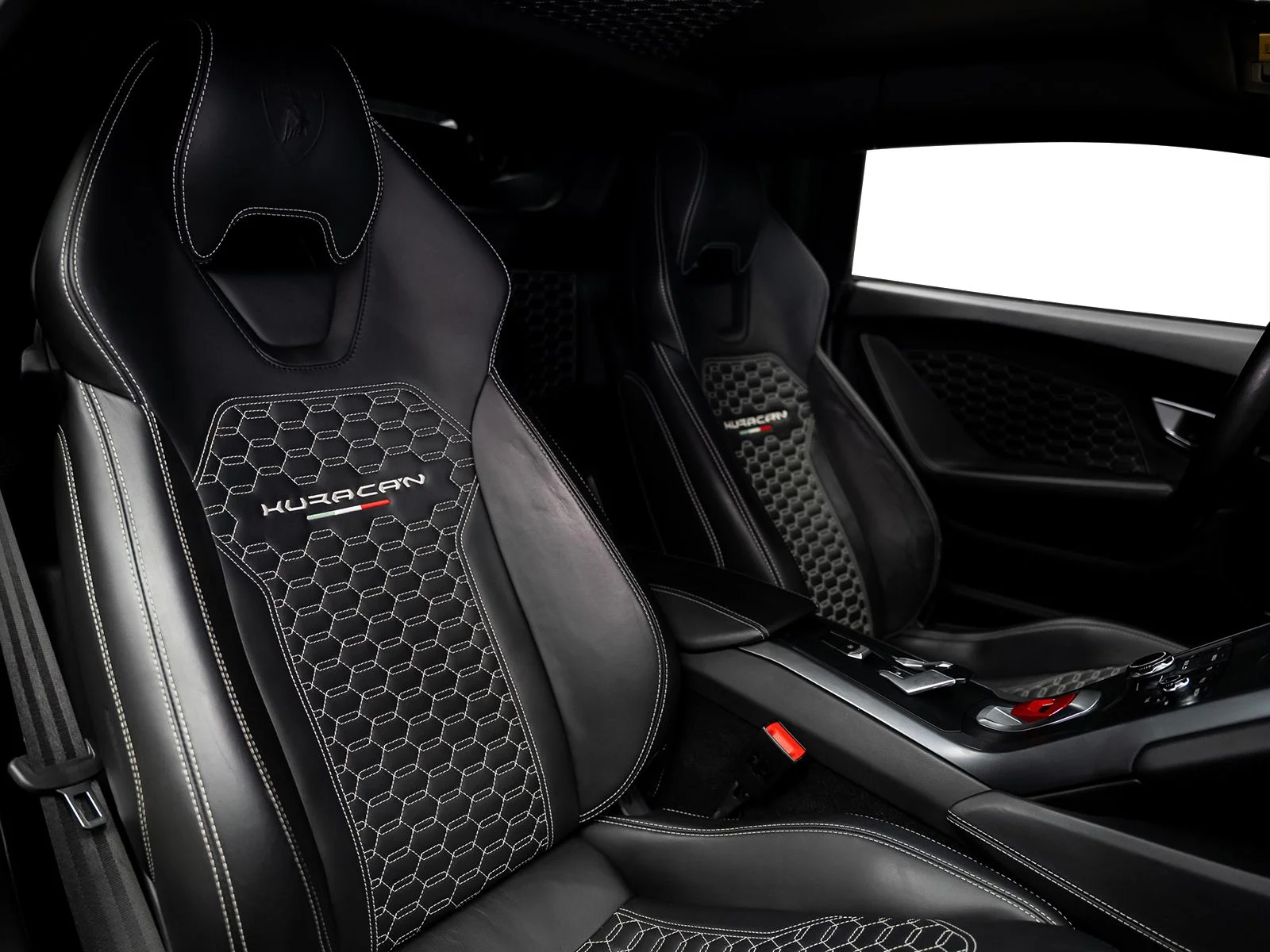 Used 2017 Black Lamborghini  image 34