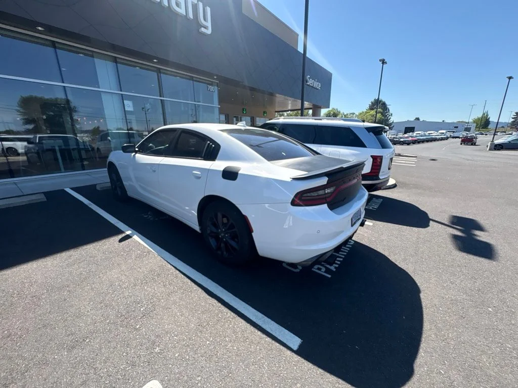 Used 2021 White Dodge SXT image 5