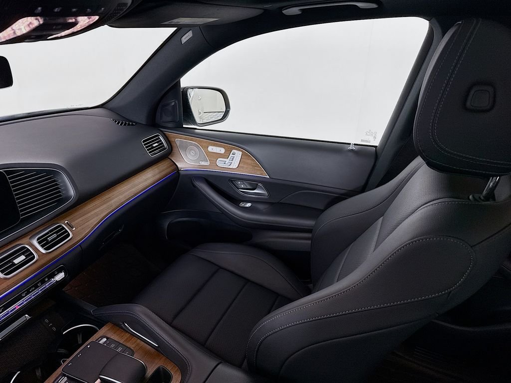 Used 2025  Mercedes-Benz GLE 450e image 24