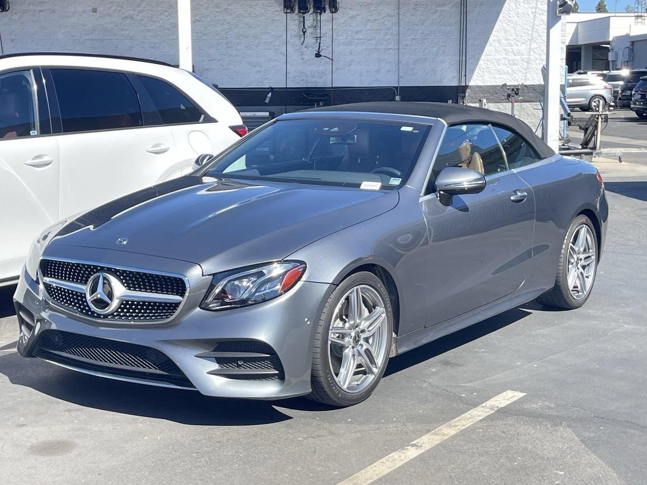 Used 2018 Gray Mercedes-Benz E 400 image 2
