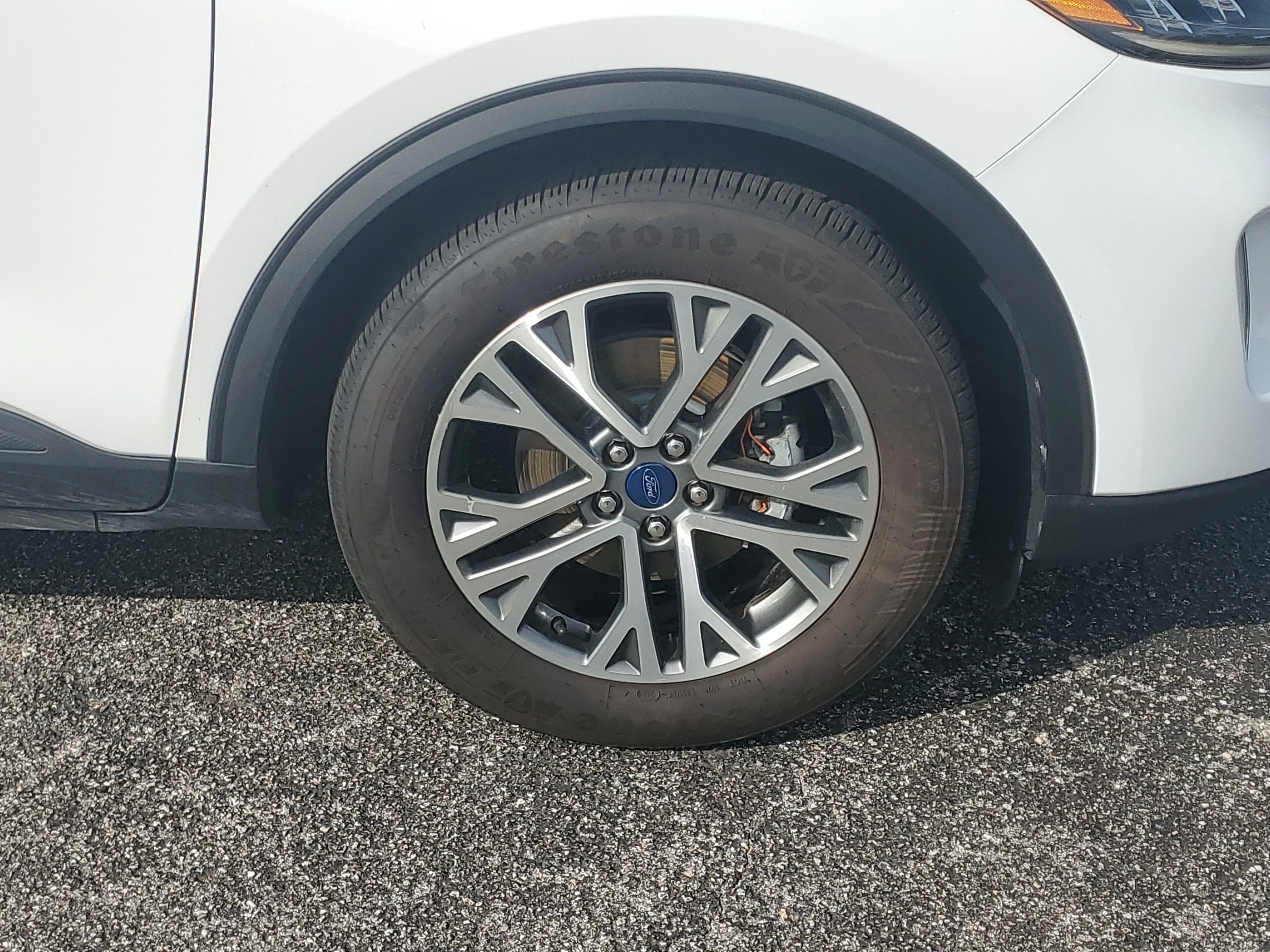 Used 2022 Oxford White Ford SEL image 6
