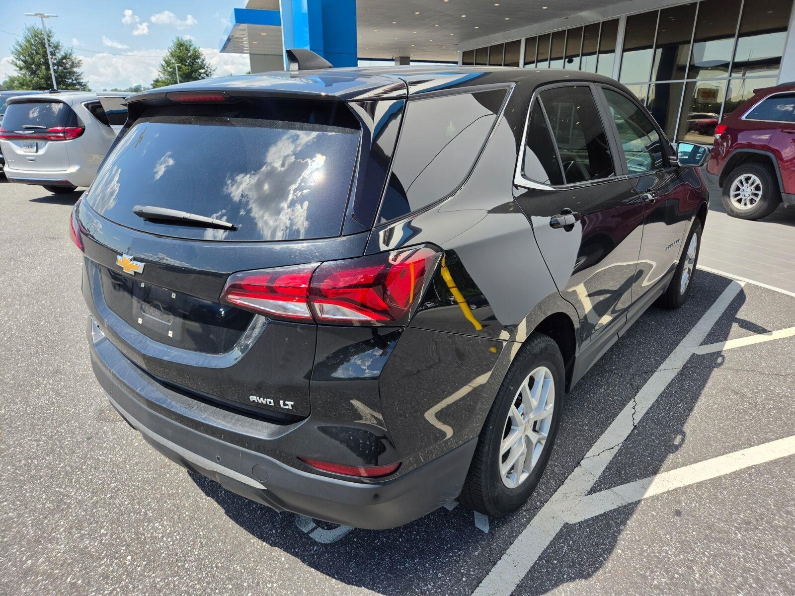 Used 2024 Mosaic Black Metallic Chevrolet LT image 6