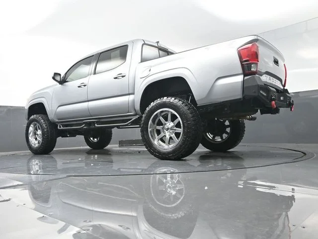 Used 2019 Silver Toyota SR image 35