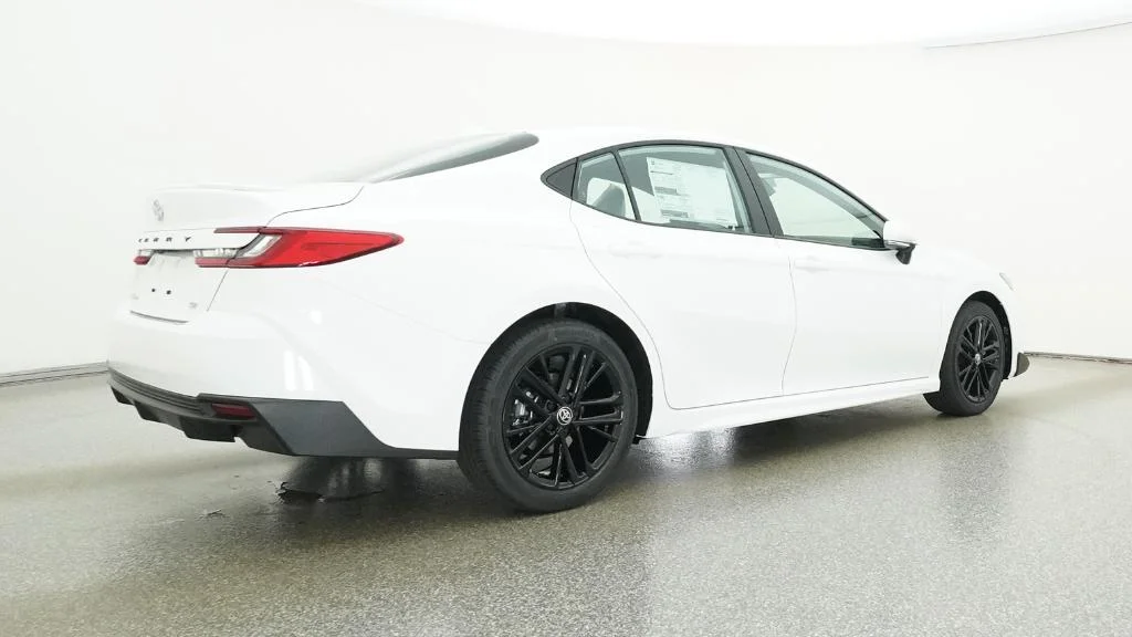 New 2026 Ice Cap Toyota SE image 15