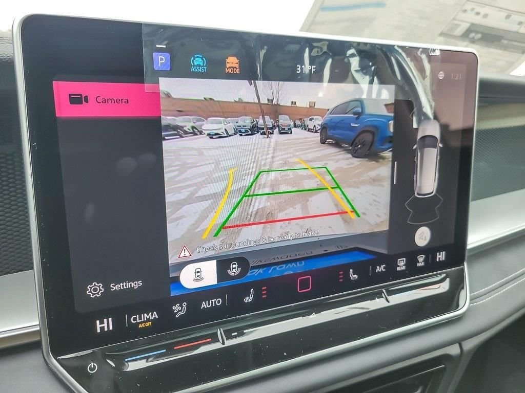 2026 Volkswagen Tiguan SE - Photo 11