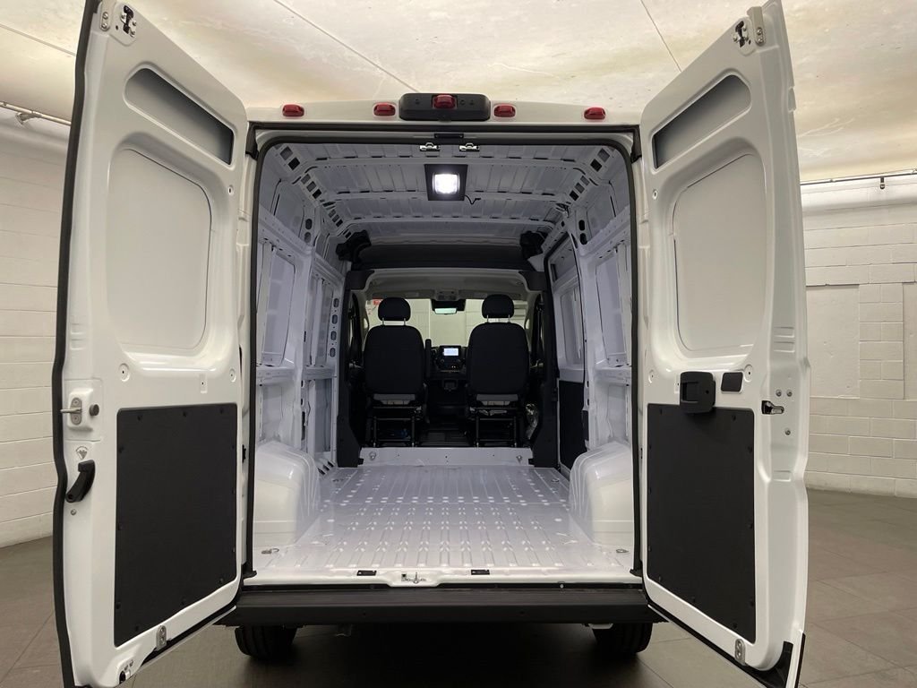 New 2026 Bright White Clear-Coat Exterior Paint RAM  image 7