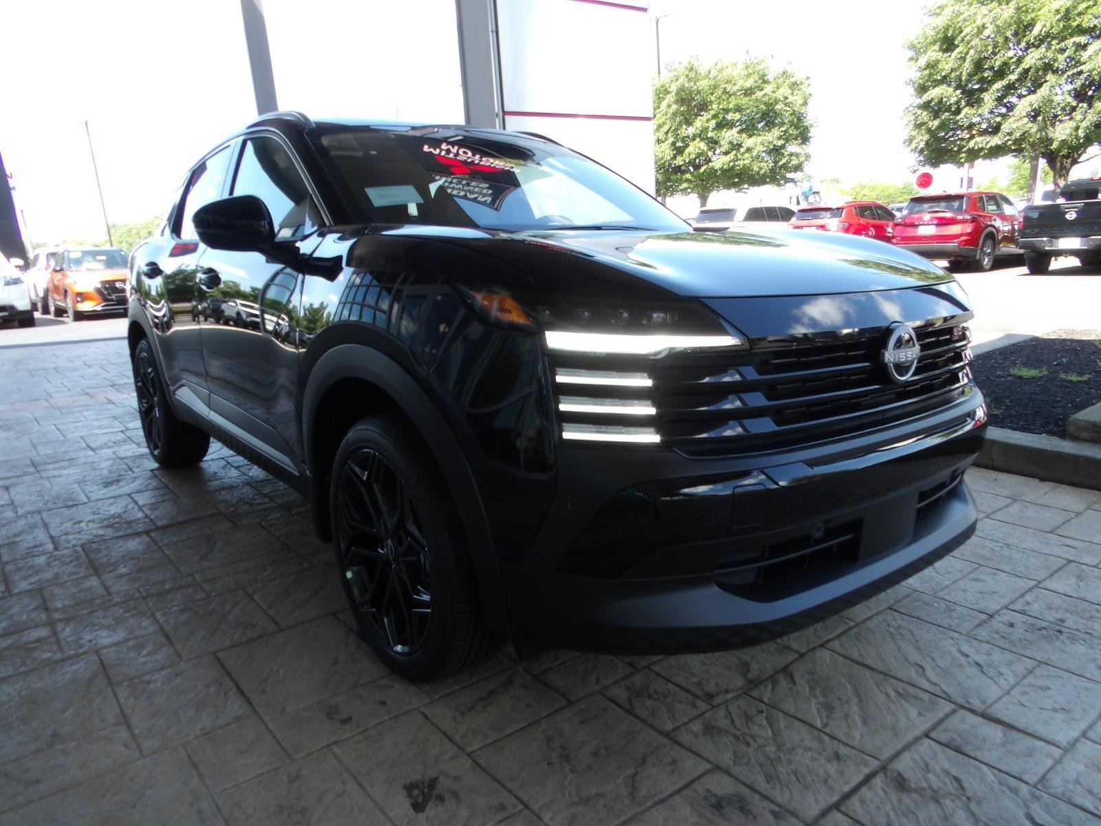 New 2026 Super Black Nissan SR image 3