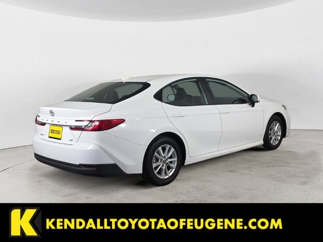 Used 2025 White Toyota LE image 5